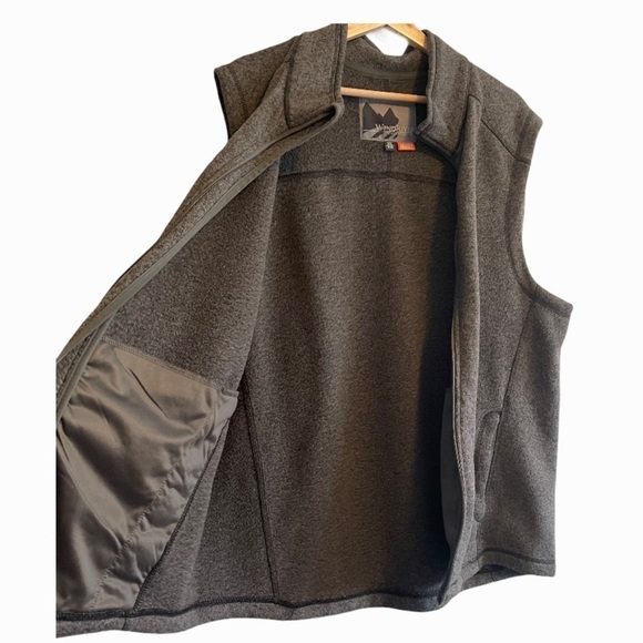 Wind River T-Max Heat warm grey full zip vest gorpcore hiking camping outdoors - Picture 2 of 7